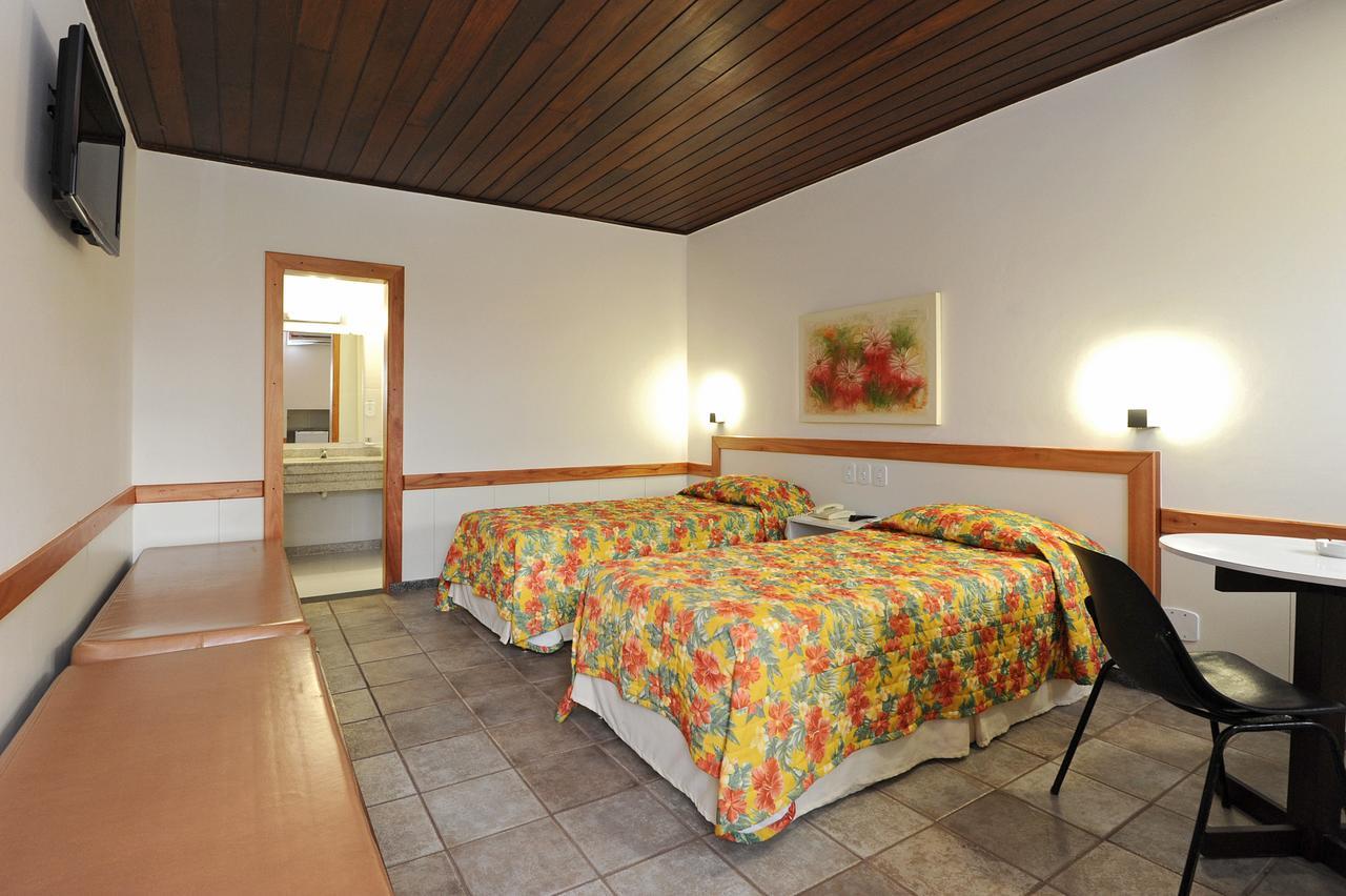 Hotel Pousada Lord Teixeira de Freitas Quarto foto